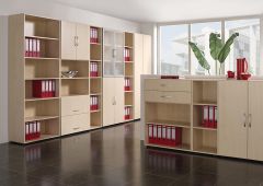 Garderobenschrank mit ausziehbarem Garderobenhalter, mit Standfen, inkl. Trdmpfer, abschliebar, 800x420x2160, Ahorn/Lichtgrau